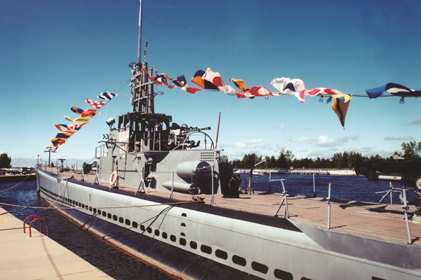 great lakes tour ship